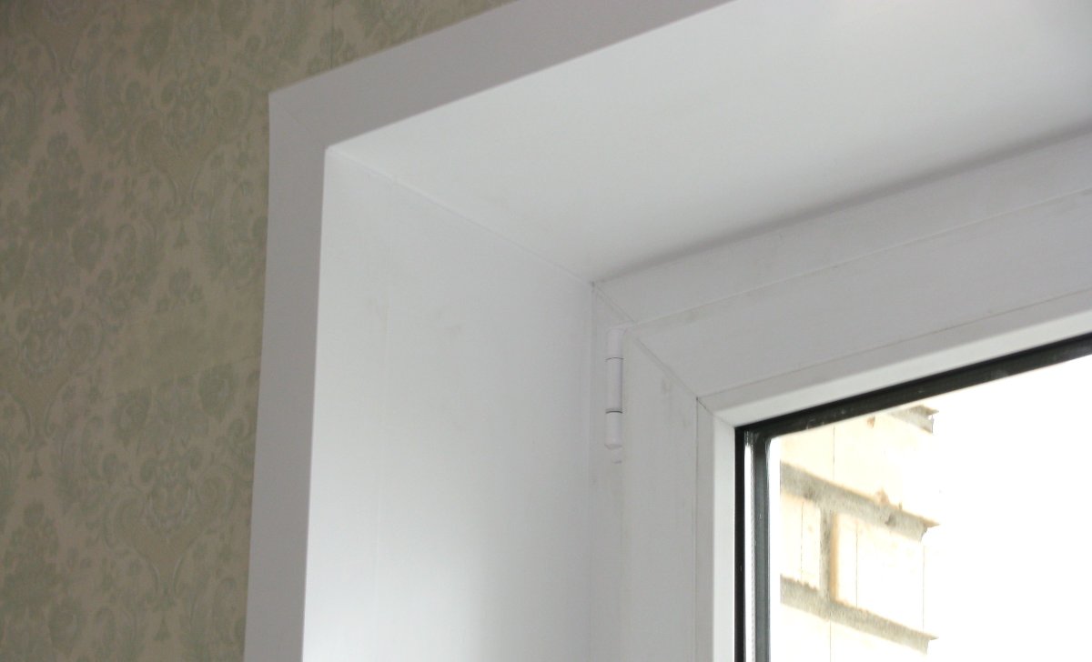 Откос оконный Квин белый 150