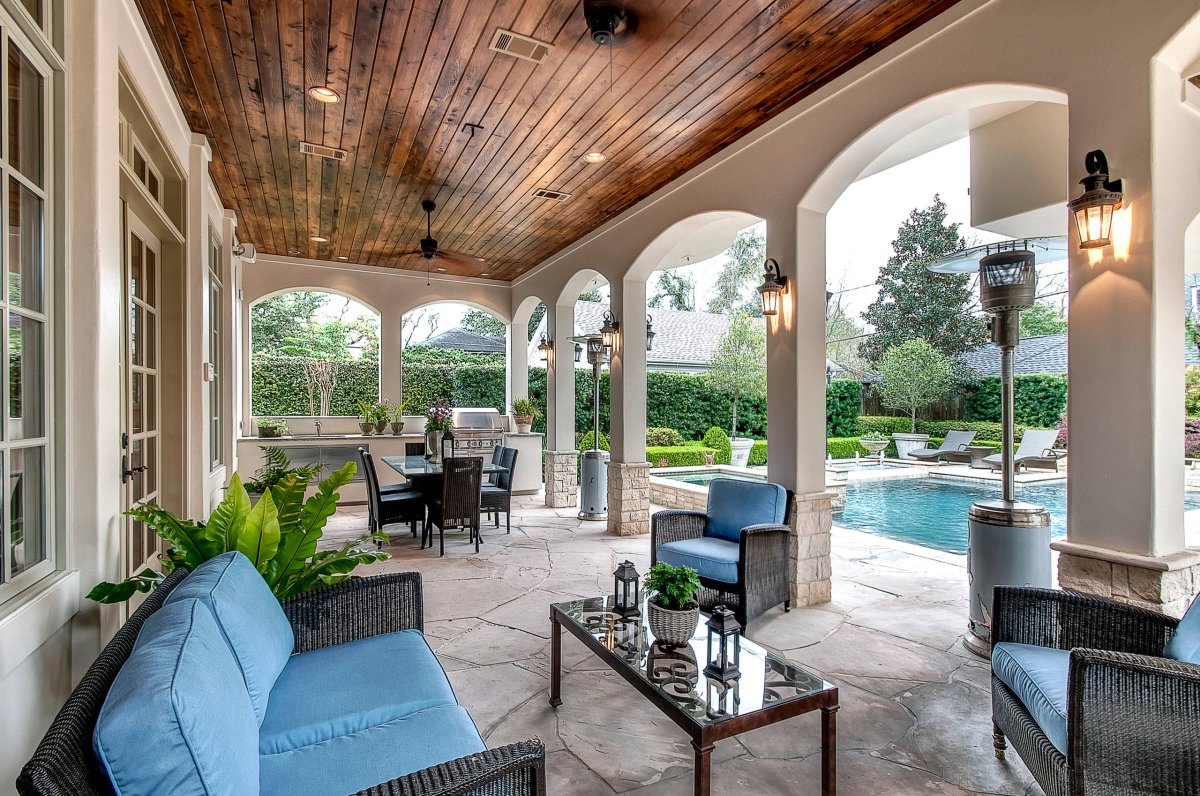 Веранда в средиземноморском стиле