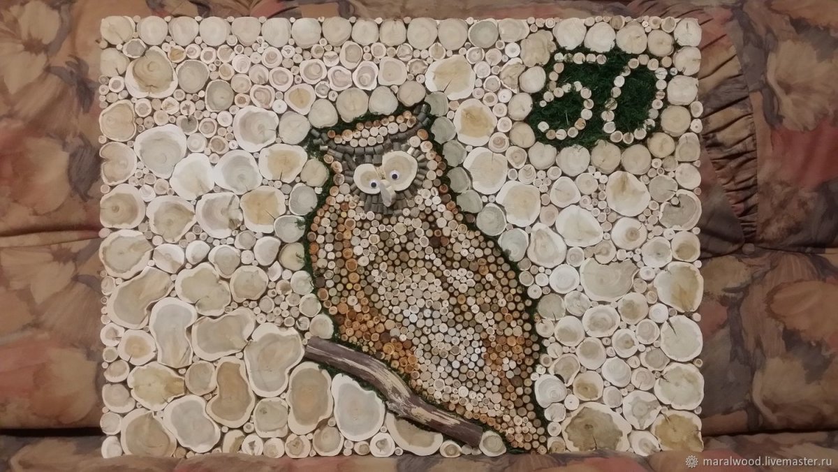 Панно из срезов дерева