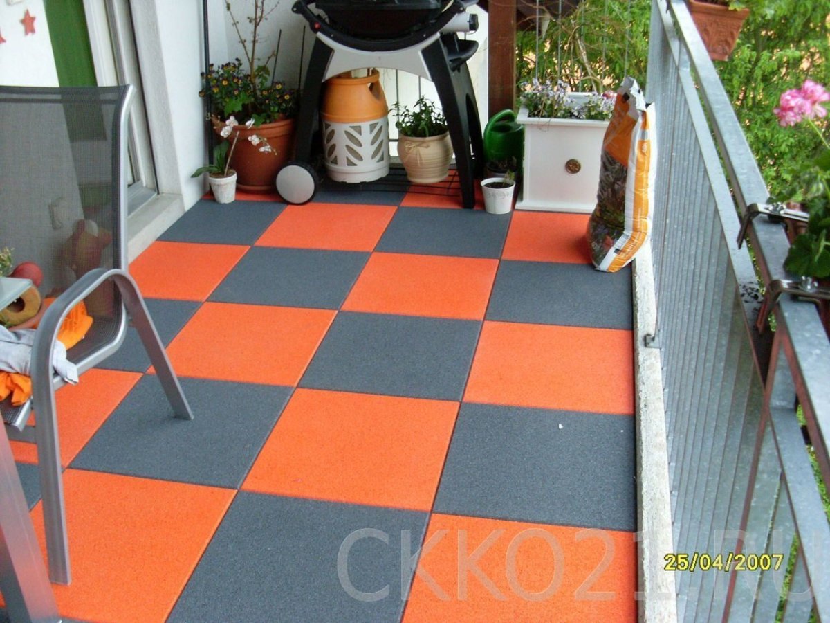 Резиновое покрытие для балкона