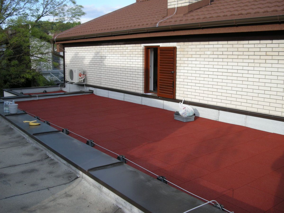 Резиновое покрытие для террасы