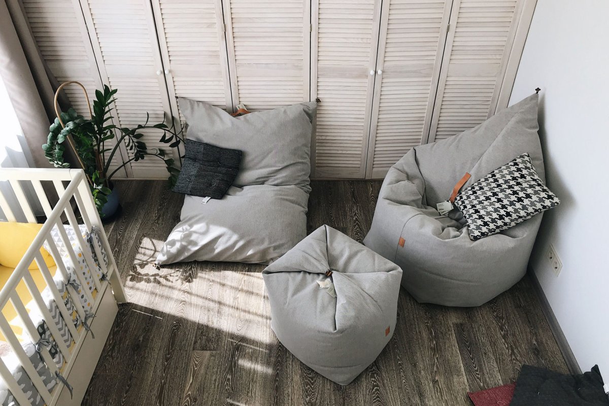 Кресло мешок на балконе