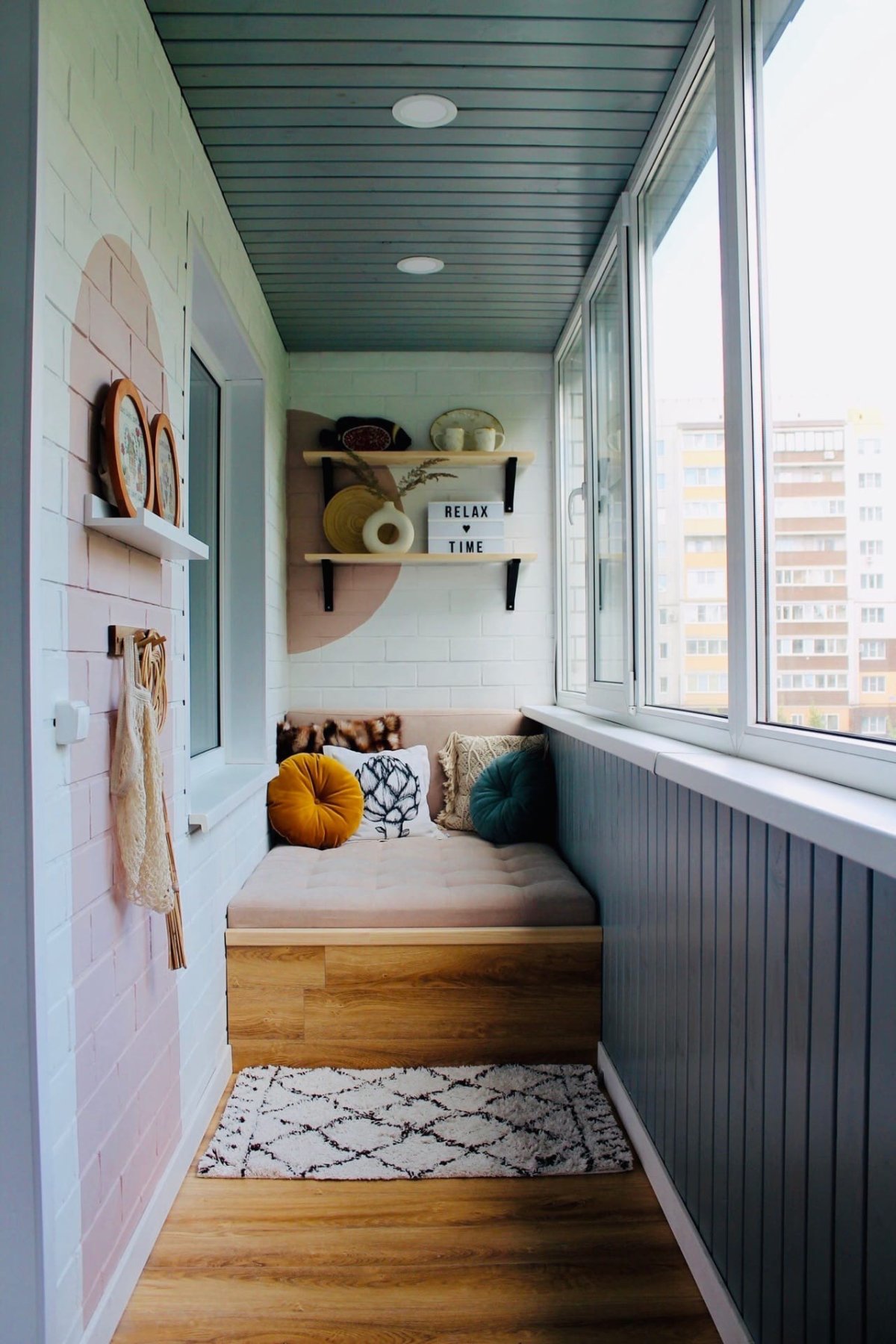 Двухъярусный балкон