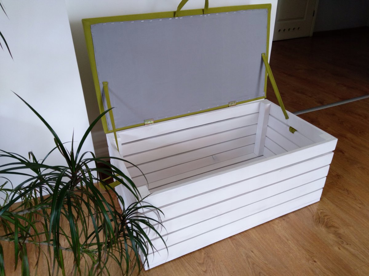 Ящик на балкон для хранения с сиденьем