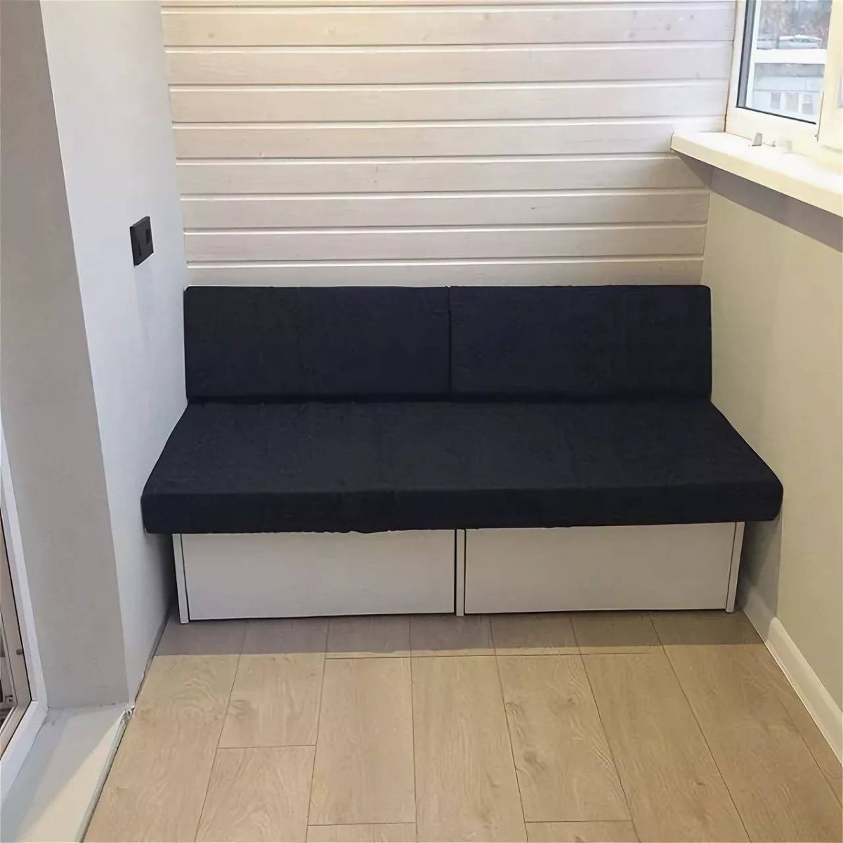 Откидной диван на балкон