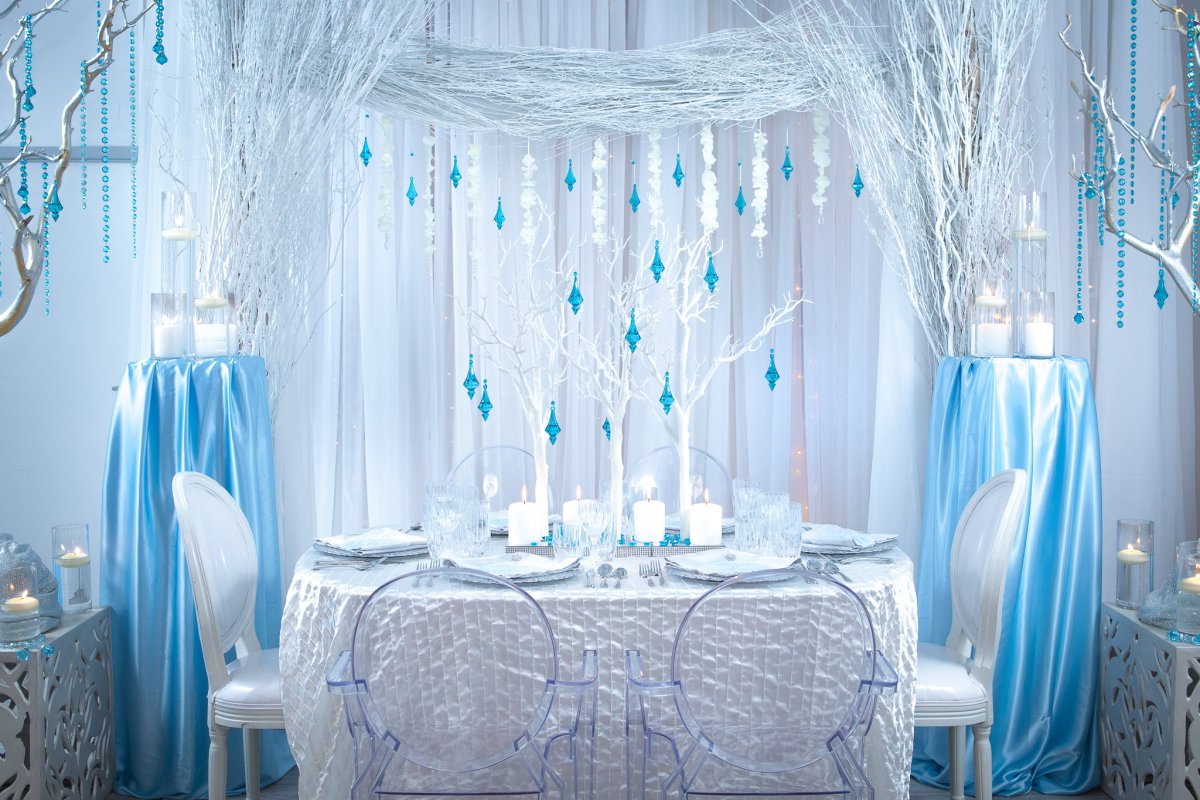 Голубая тюль интерьер свадебного зала