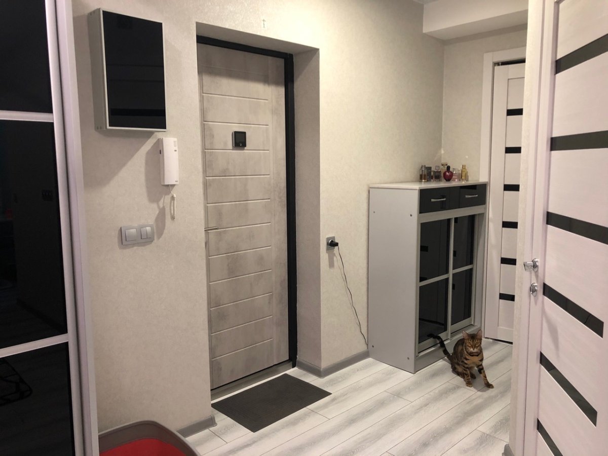 Розетки в прихожей расположение