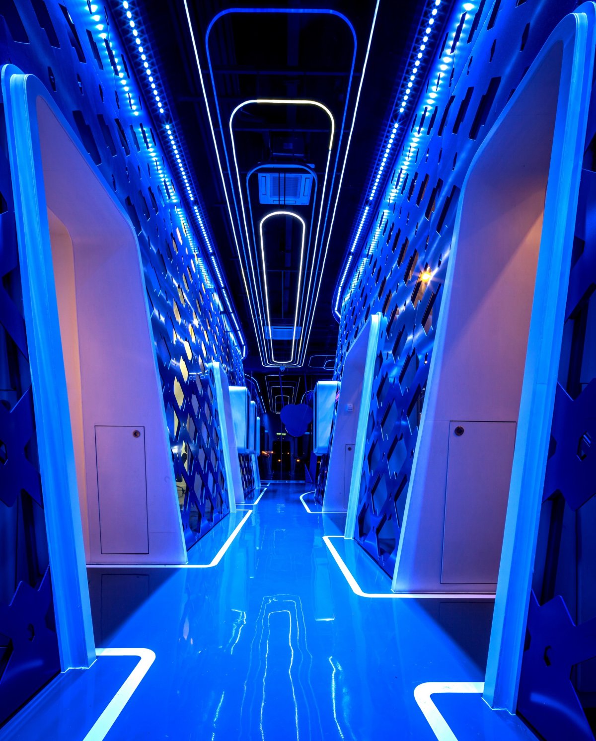 Футуристическая комната