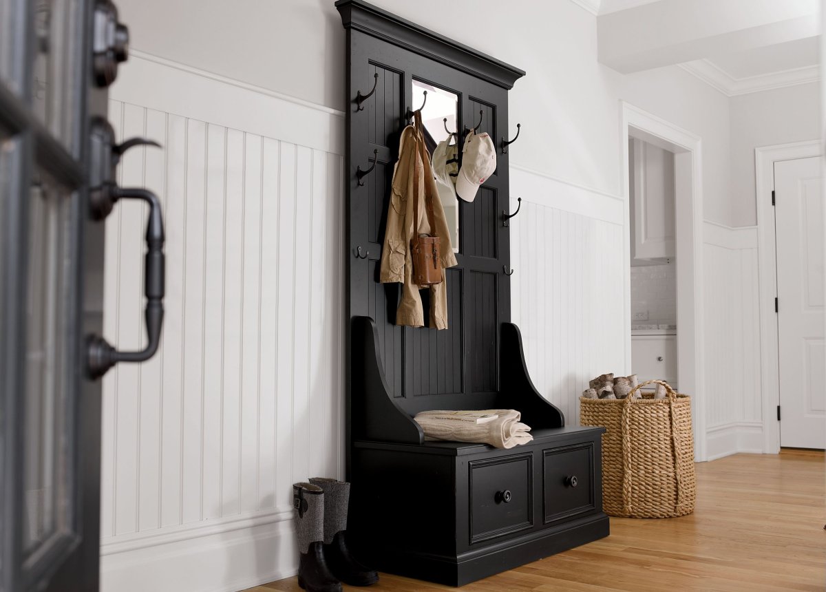 Старая прихожая