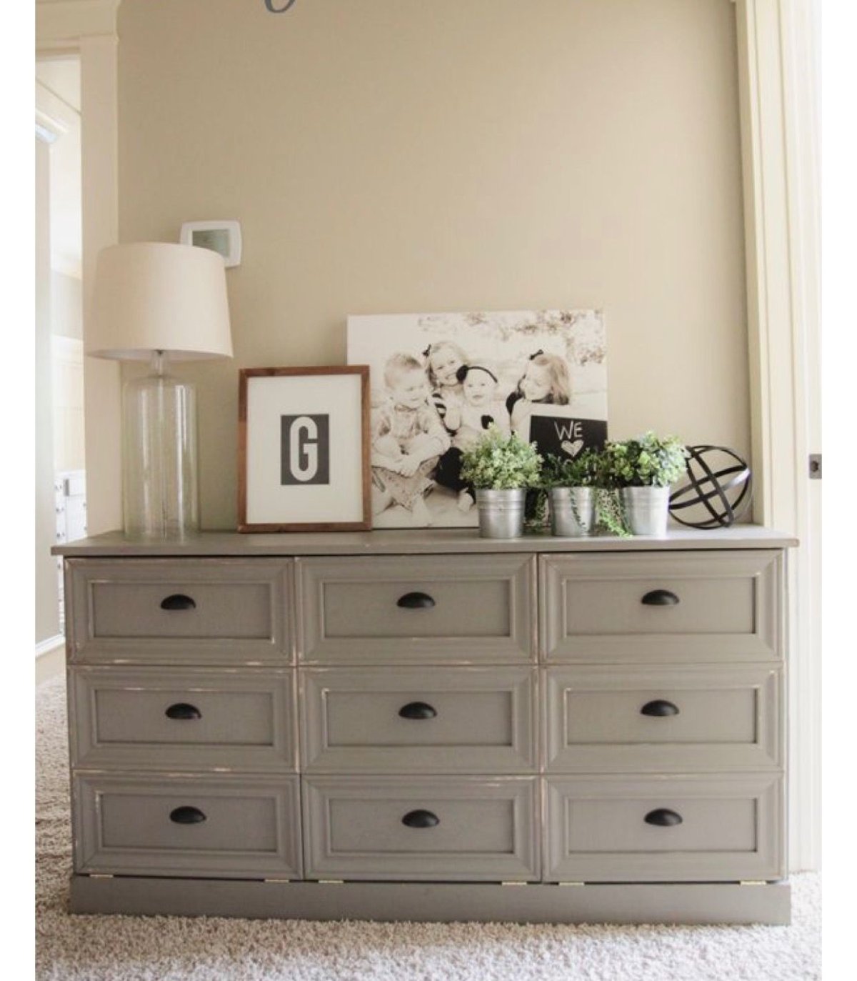 Декор на комод в гостиную