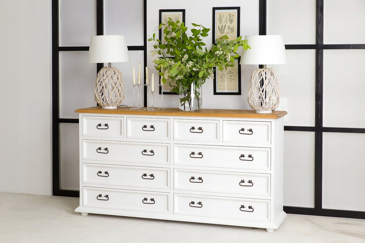 Комод белый деревянный