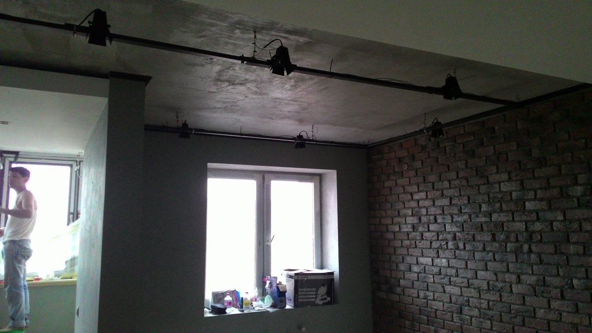 Плинтус для потолка в стиле лофт