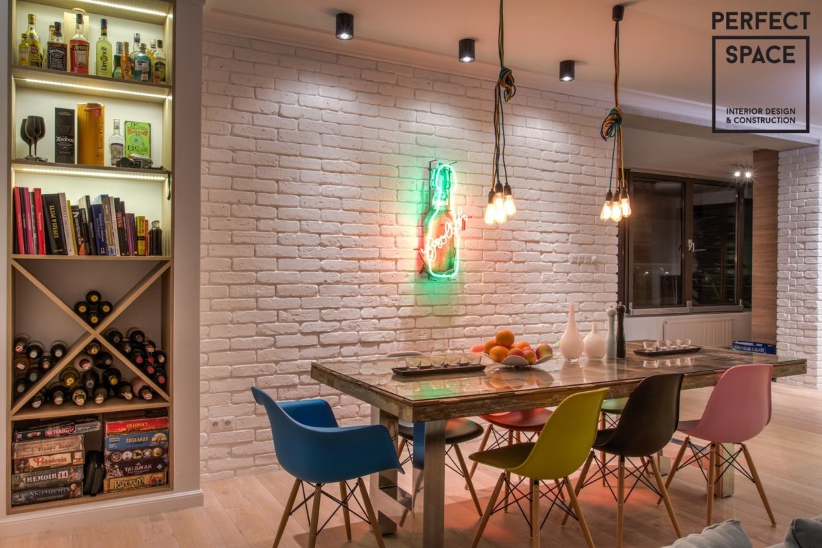 Кухня лофт с неоном