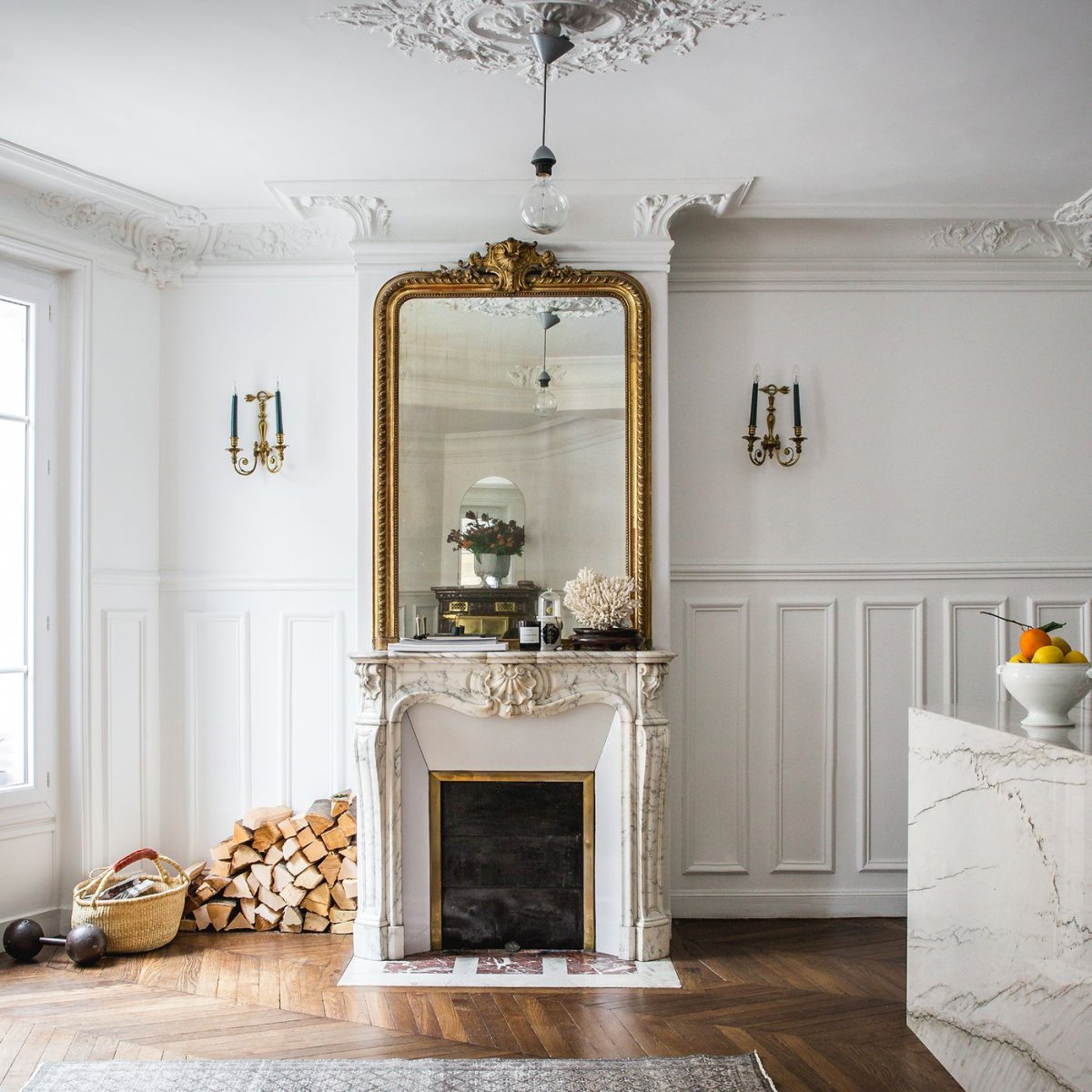 Панель декоративная Версаль с камином