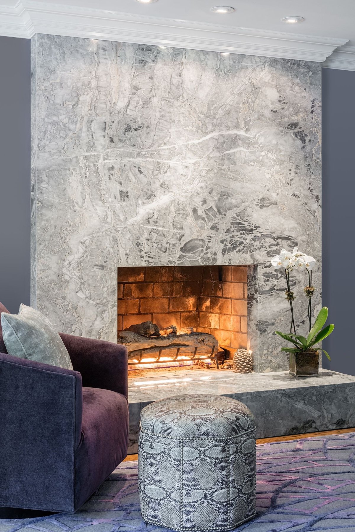 Мрамор Silver roots камин