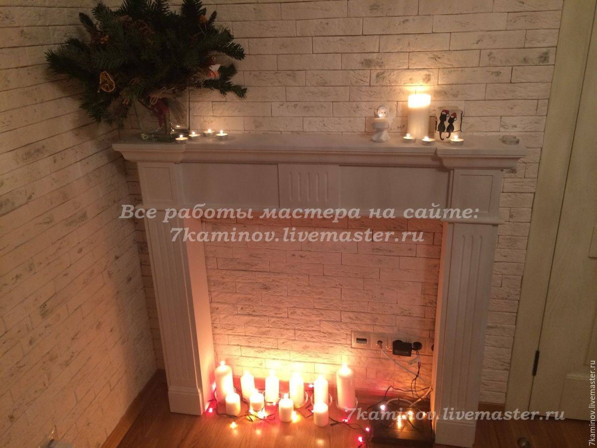 Декоративный камин с подсветкой