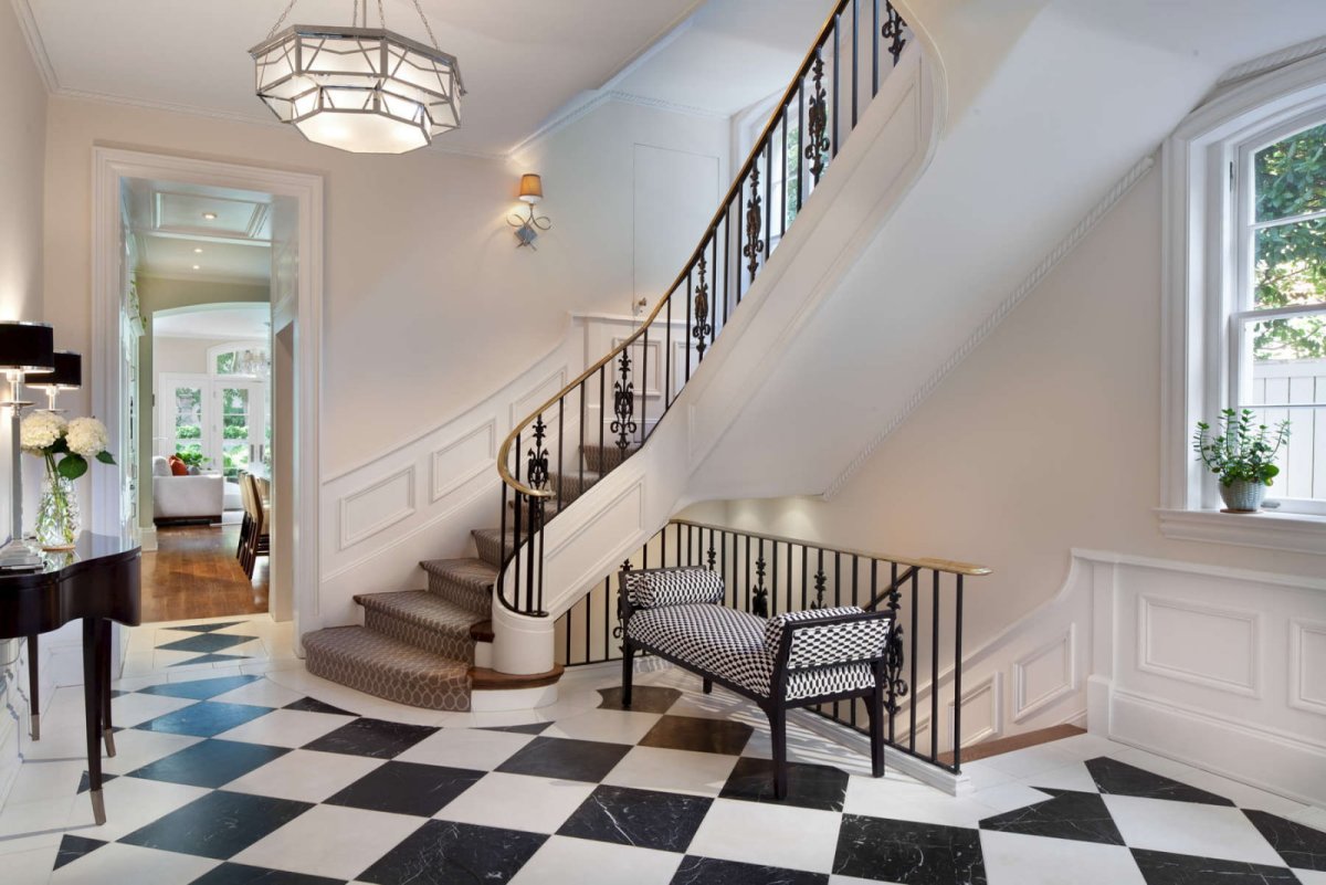 Neoclassica Interior Hall