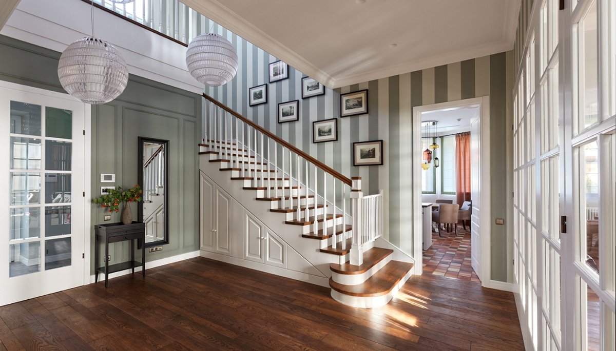 Холл второго этажа в скандинавском стиле