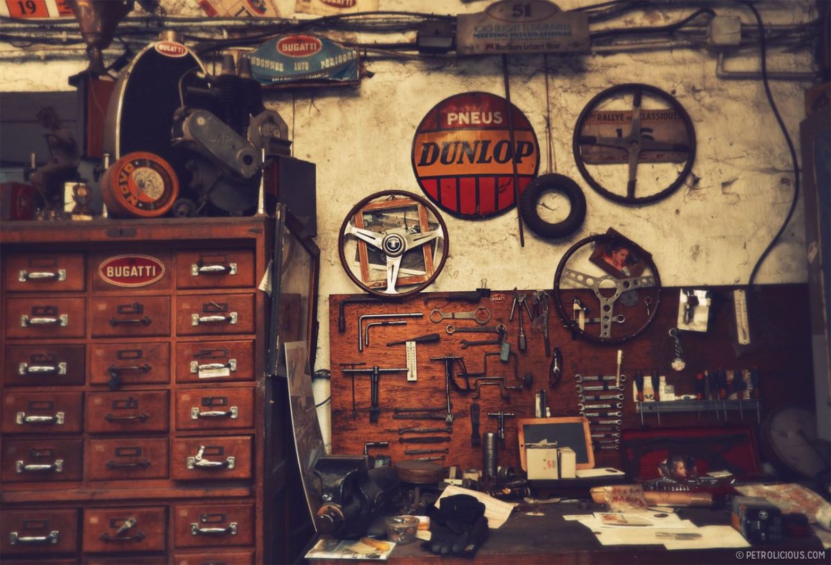 Старый гараж интерьер