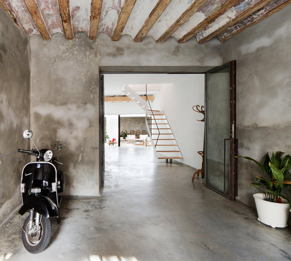 Отделка гаража в стиле лофт