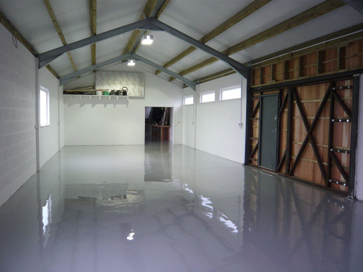 Полиуретановый пол в гараже