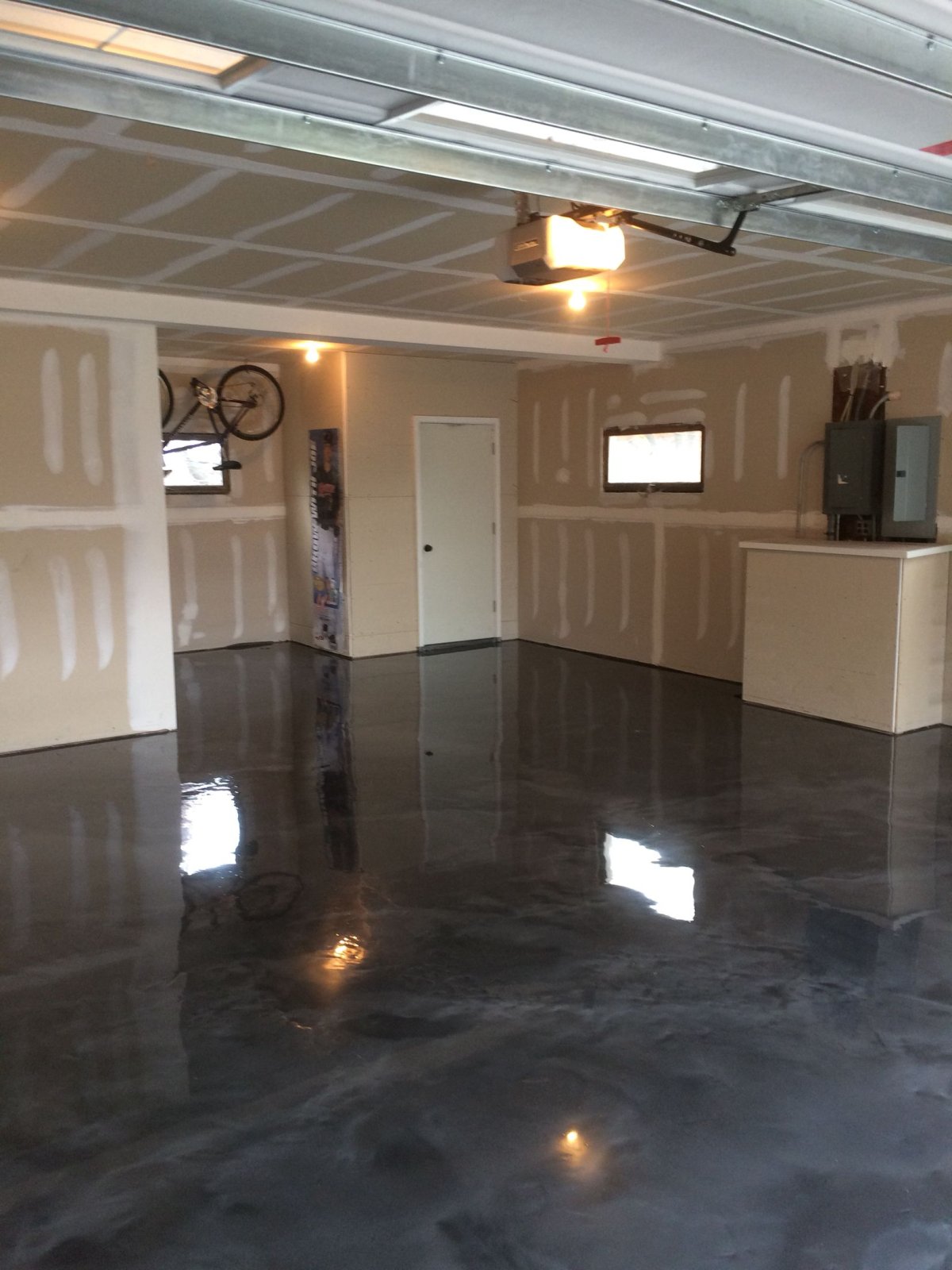 Полированный бетон в гараже