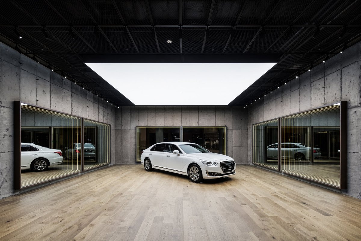 Hyundai car Showroom Architecture