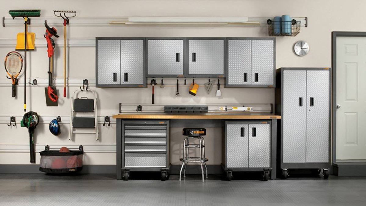 Металлическая мебель для гаража