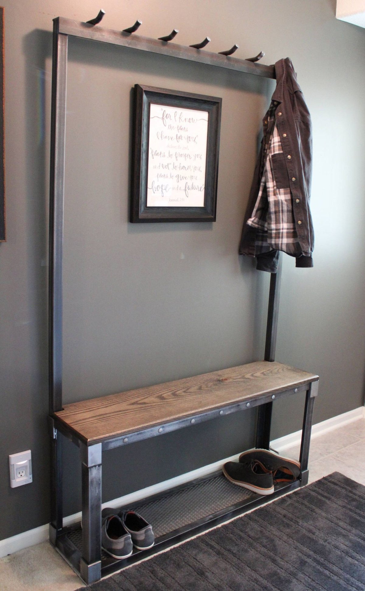 Прихожая в стиле лофт