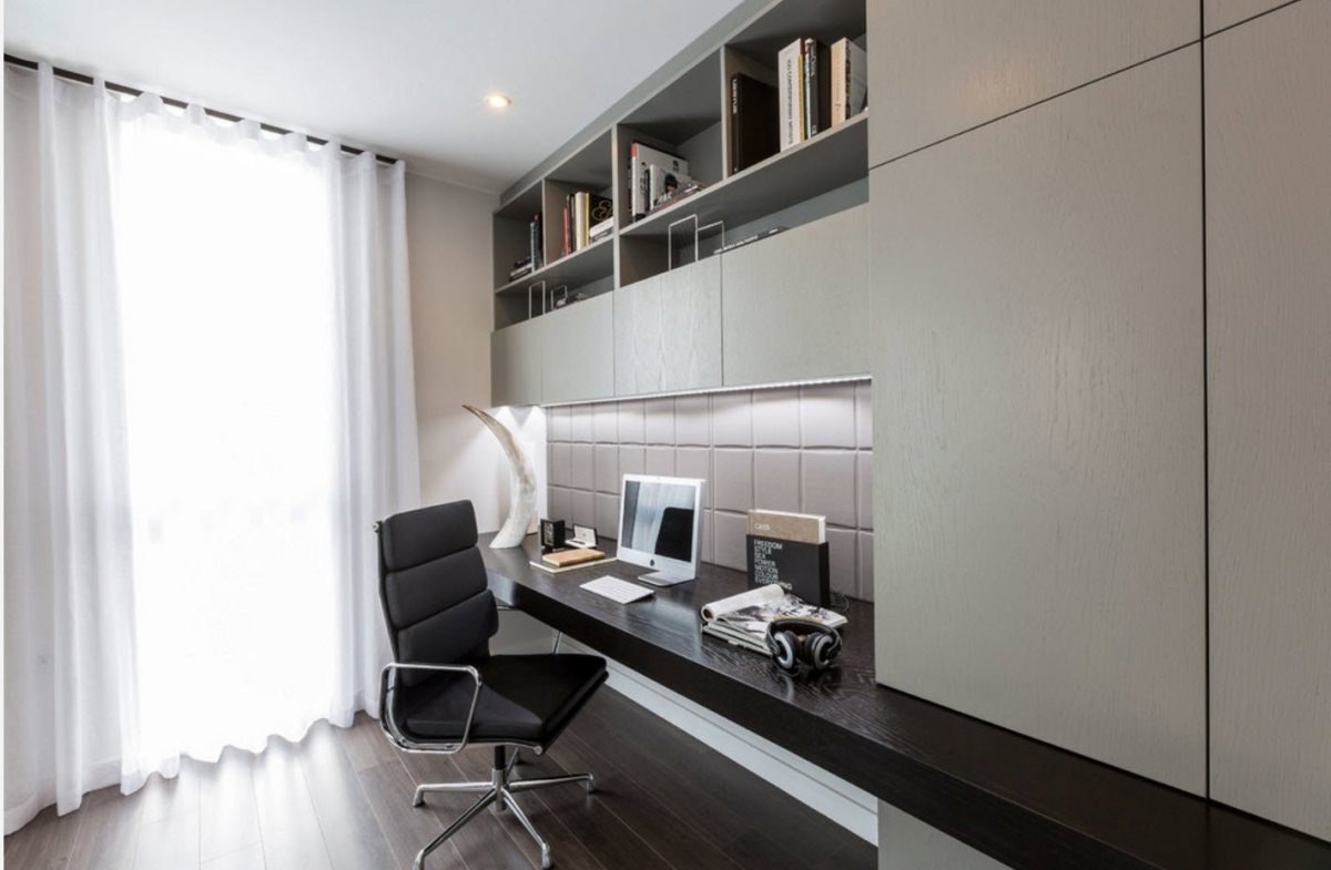Гостиная с рабочим местом в современном стиле