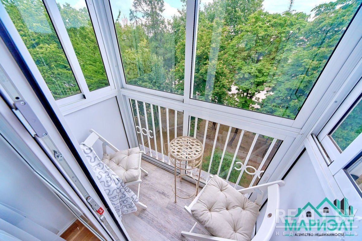 Пик французский балкон Холланд парк