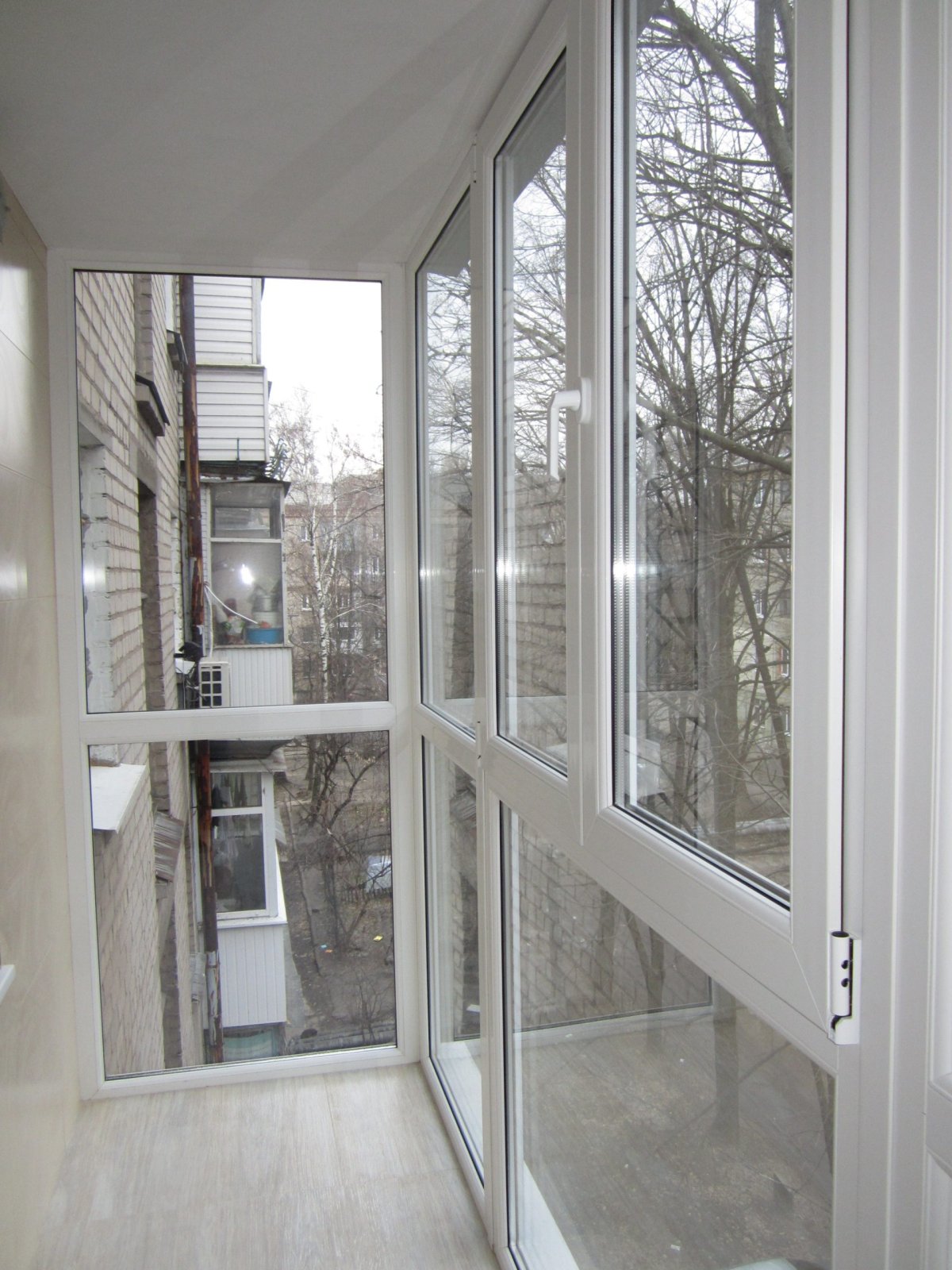 Панорамное остекление балкона