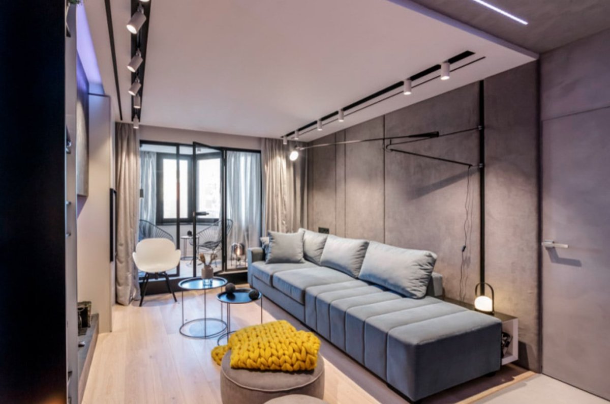 Трековые светильники в интерьере спальни