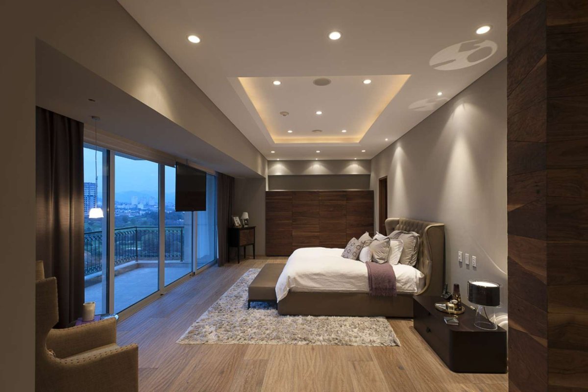 Большая спальня в квартире