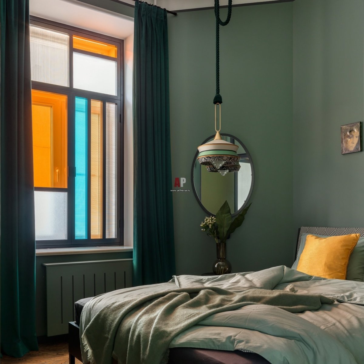Зеленые стены в спальне