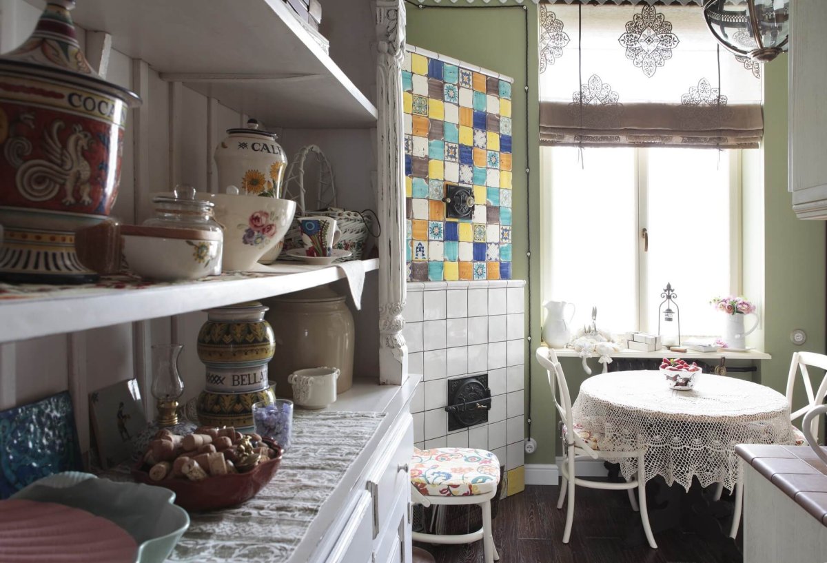 Дизайн кухни с изразцами