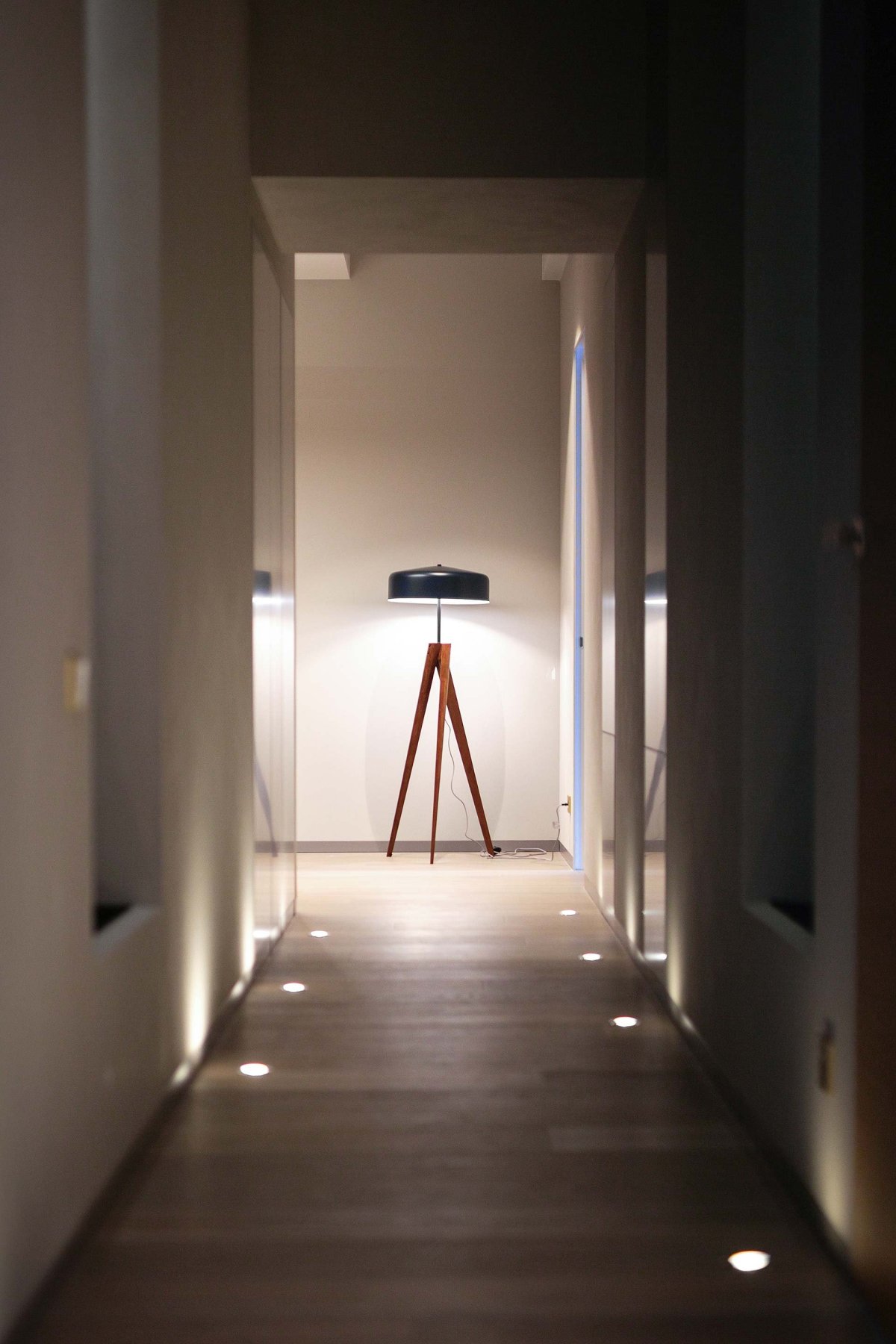 Отраженный свет в интерьере