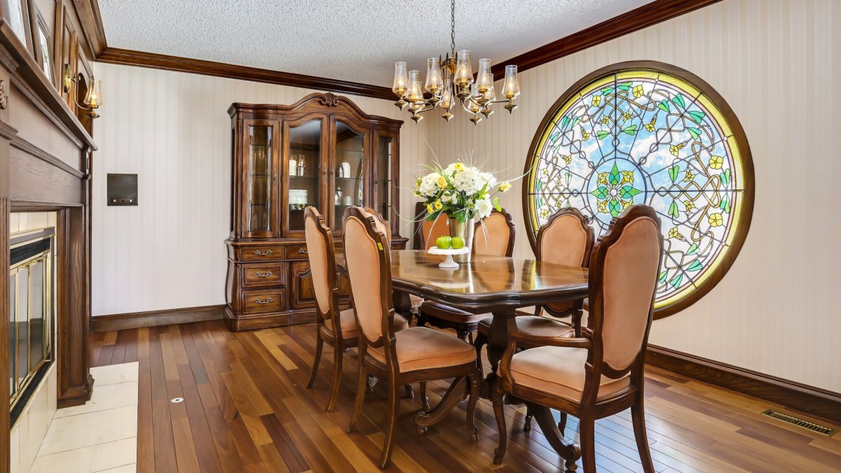 Интерьер в стиле ар нуво витраж