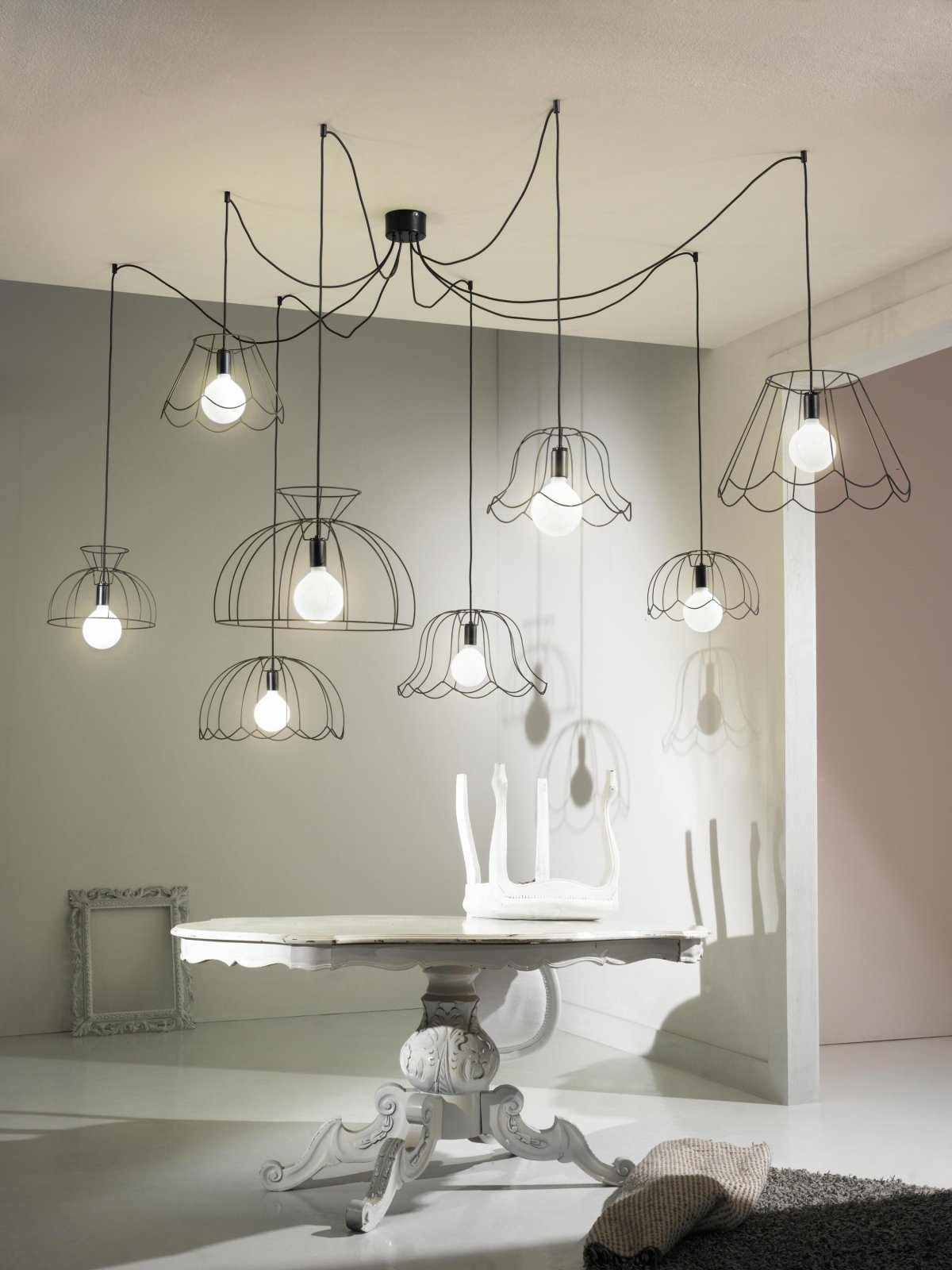 Люстра паутина