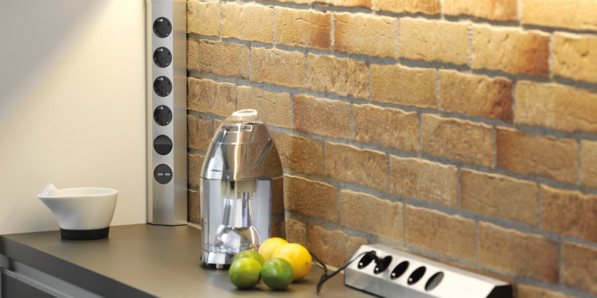 Накладной блок розеток Bachmann 4x220 Schuko