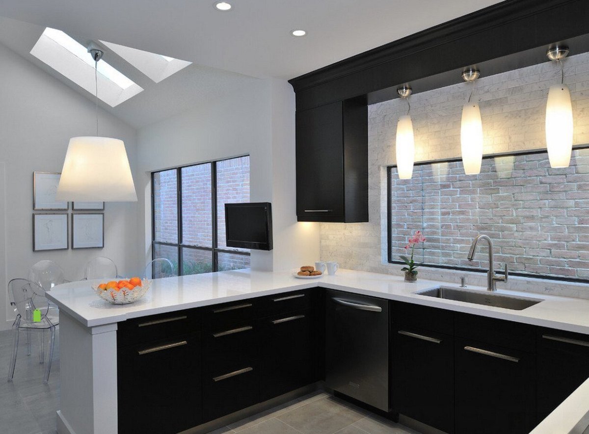 Бело черная кухня