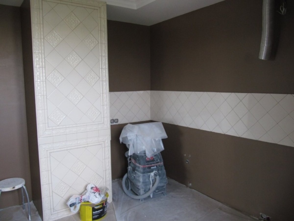 Кухня с вентиляционным коробом