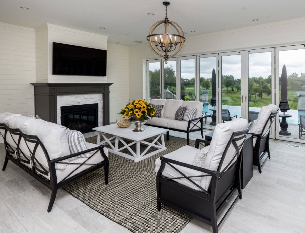 Гостиная с выходом на террасу