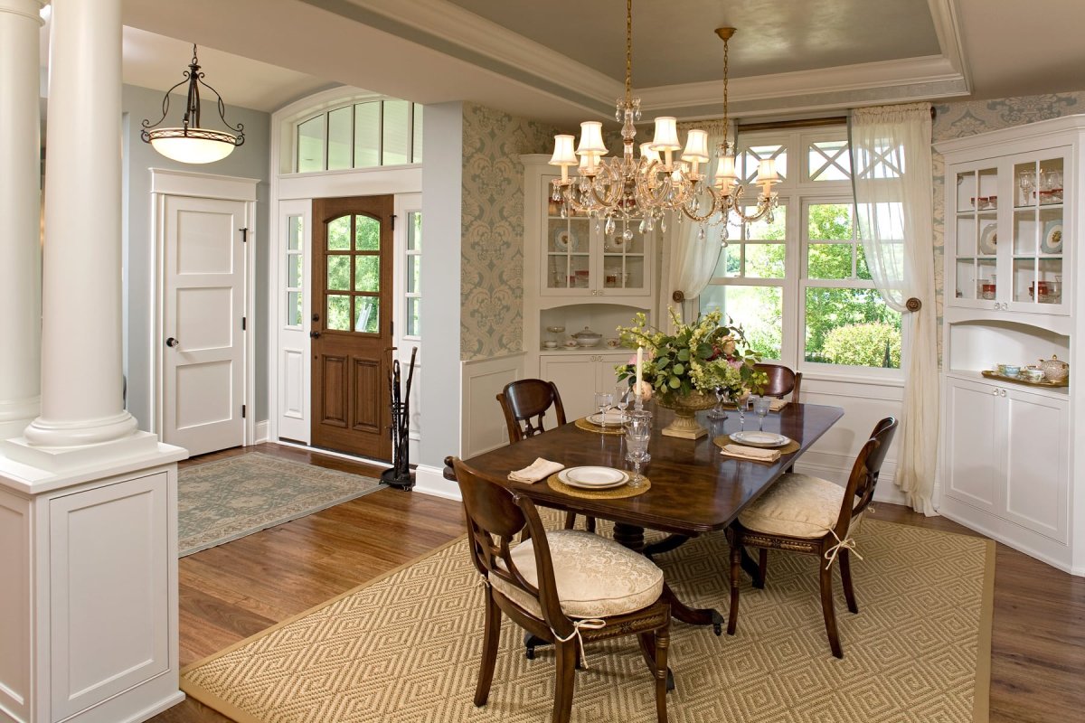 Столовая с выходом на террасу