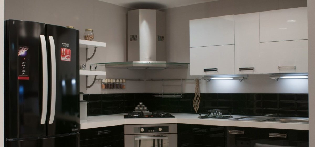 Вытяжки для кухни угловые с отводом