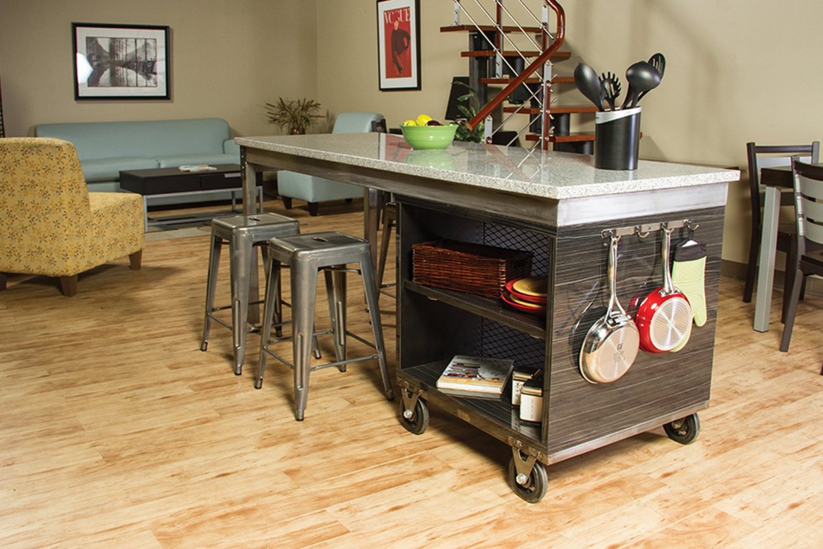 Кухонный остров на колесах