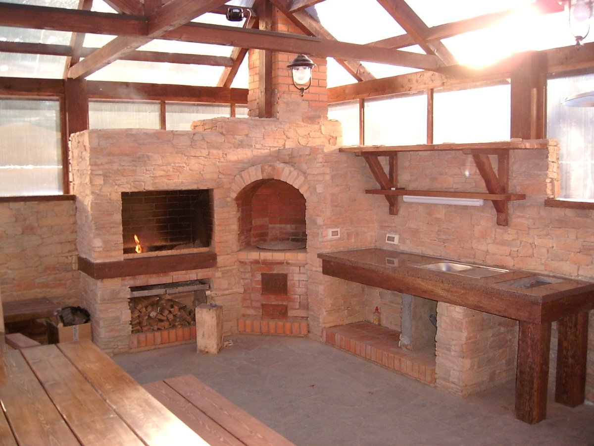 Беседка с печкой и мангалом