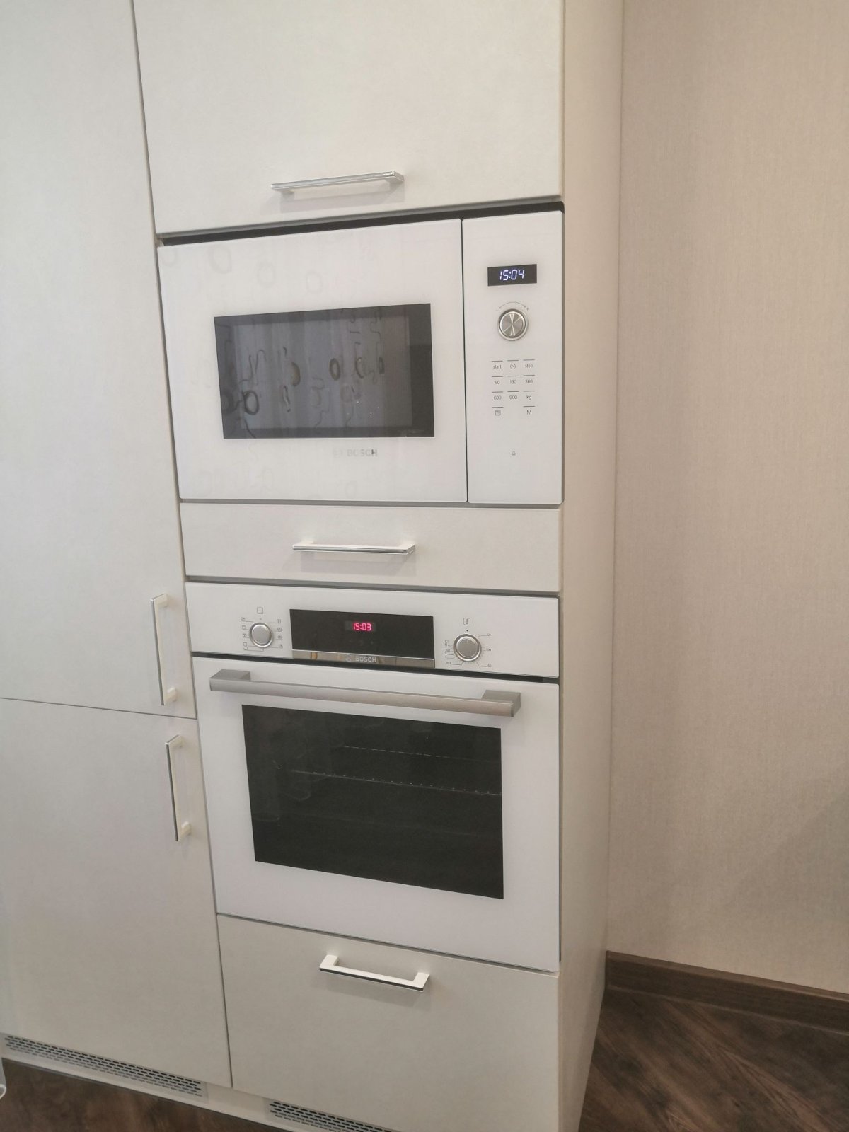Микроволновая печь встраиваемая Bosch bfl554mw0