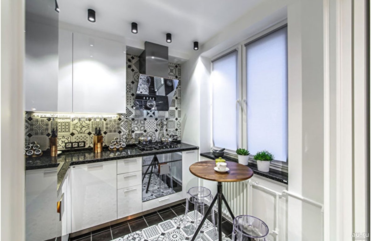 Маленькая стильная кухня 6кв