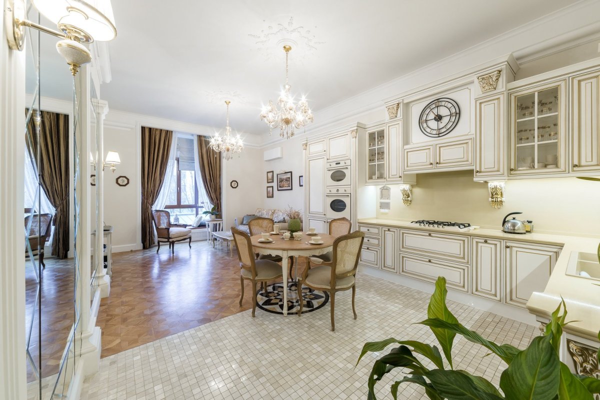 Кухня гостиная в итальянском стиле